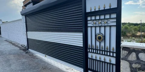 Villa girişlerine uygun uzaktan kumandalı kepenk